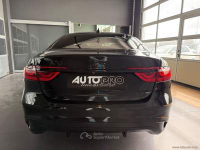 Jaguar XF XF 2.0 D 204 CV AWD aut. R-Dynamic HSE Nero usata San Michele salentino