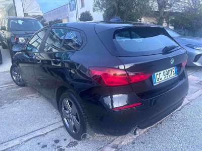 BMW Serie 1 116d 116 Serie 1 F40 116d business Nero usata Jesi