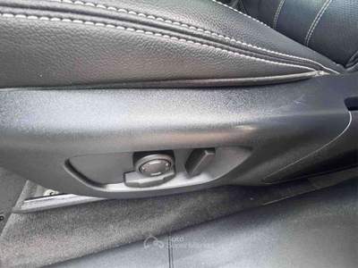 Land Rover Range Rover Velar Range Rover Velar 3.0d V6 SE 300cv auto Bianco usata Jesi
