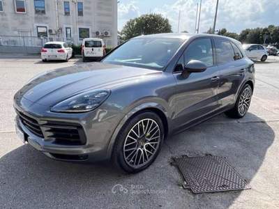 Porsche Cayenne Cayenne III 3.0 ehybrid tiptronic Porsche Approved Grigio usata Jesi