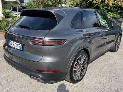 Porsche Cayenne Cayenne III 3.0 ehybrid tiptronic Porsche Approved Grigio usata Jesi