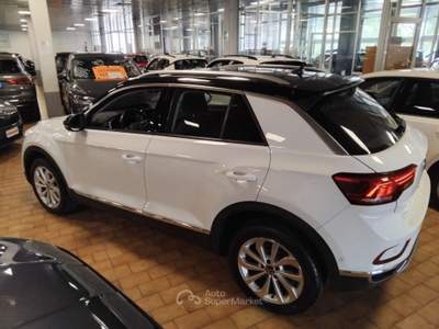 Volkswagen T-Roc 2.0 TDI SCR 150 CV DSG Style FULL LED Nero usata Vigevano