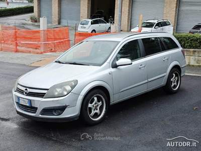 Opel Astra Station Wagon 1.9 CDTI 120CV Cosmo Argento usata Monte San Giusto