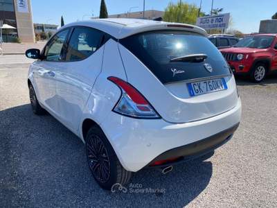 Lancia Ypsilon 1.0 FireFly 5 porte S&S Hybrid Alberta Ferretti Bianco usata Sinalunga