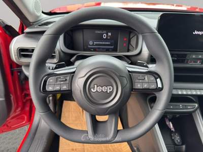 Jeep Avenger 1.2 Turbo e-Hybrid Longitude FWD Rosso usata Roma