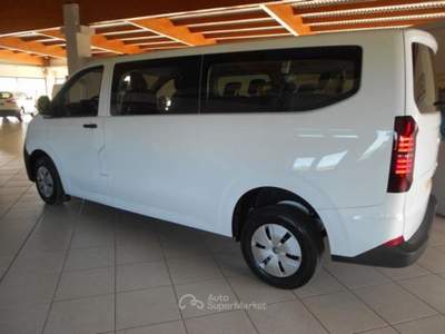 Volkswagen Multivan PASSO LUNGO 8 POSTI Bianco usata Chions
