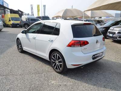 Volkswagen Golf Golf VII 2013 5p 1.6 tdi Highline 105cv Bianco usata Ciriè