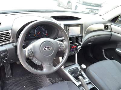 Subaru Forester Forester 2.0d XS 146CV Bianco usata Ciriè