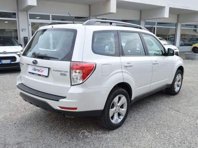 Subaru Forester Forester 2.0d XS 146CV Bianco usata Ciriè