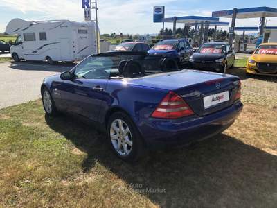 Mercedes-Benz SLK SLK 200 k Blu/Azzurro usata Ciriè