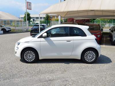 Fiat 500e 500e 23,65 kWh Action Bianco usata Ciriè