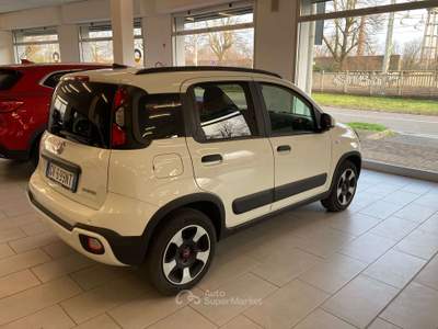 Fiat Panda Panda III 2021 Cross 1.0 firefly hybrid Cross s Bianco usata Villasanta