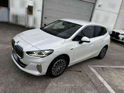 BMW Serie 2 Active Tourer 225e BMW 225e xDrive Active Tourer Luxury Bianco usata Rovigo