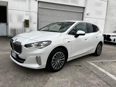 BMW Serie 2 Active Tourer 225e BMW 225e xDrive Active Tourer Luxury Bianco usata Rovigo