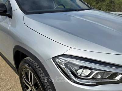 Mercedes-Benz GLA 220d 190cv 4MATIC NIGHT EDITION Argento usata Altamura