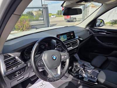 BMW X3 xDrive18D 48V Bianco usata Taranto