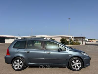Peugeot 307 1.6 HDi 90CV SW Australian - 2007 Grigio usata Corato
