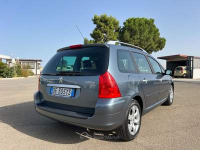 Peugeot 307 1.6 HDi 90CV SW Australian - 2007 Grigio usata Corato