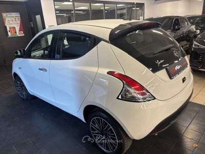 Lancia Ypsilon 5 porte GPL Ecochic Bianco usata Torino