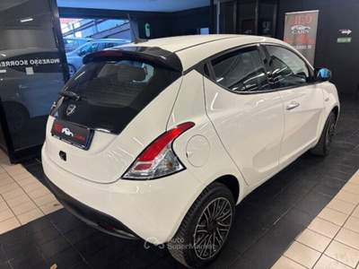 Lancia Ypsilon 5 porte GPL Ecochic Bianco usata Torino