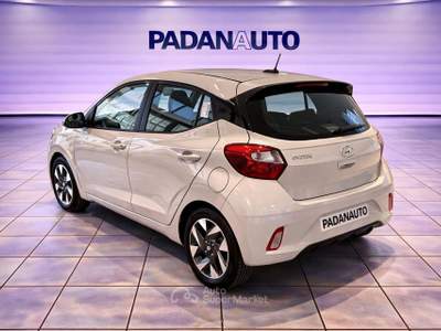 Hyundai i10 1.0 GPL Connectline Argento usata Ferrara