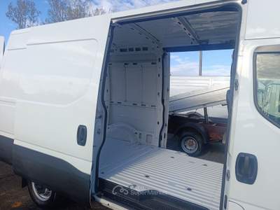 Iveco Daily 35S14S V 3520L Bianco usata PIGNATARO INTERAMNA