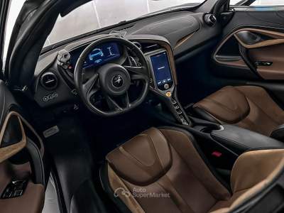 McLaren 750S Coupe - McLaren Milano Grigio usata Milano