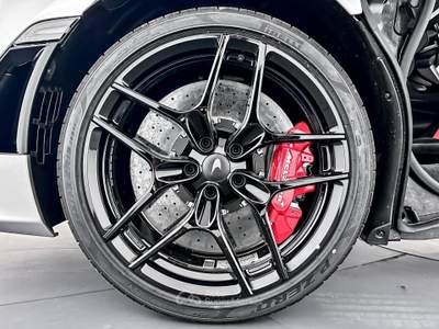 McLaren 750S Coupe MY27 - McLaren Milano Argento usata Milano