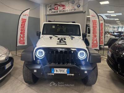 Jeep Wrangler DPF Rubicon Auto Soft Top Lungo Bianco usata Prato