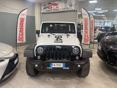 Jeep Wrangler DPF Rubicon Auto Soft Top Lungo Bianco usata Prato