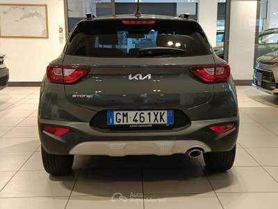 Kia Stonic 1.0 T-GDI 74KW MHEV STYLE Nero usata Firenze