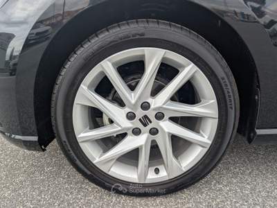 Seat Ibiza Ibiza 1.0 ecotsi FR 95cv Nero usata LIVORNO