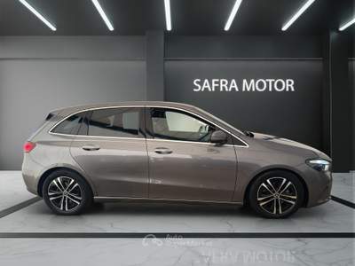 Mercedes-Benz Classe B B 180 d Progressive Adv Plus Grigio usata Rende