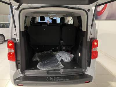 Opel Zafira 2.0 D 180cv Business Edition L3 S&S AT8 Bianco usata Fornovo di Taro