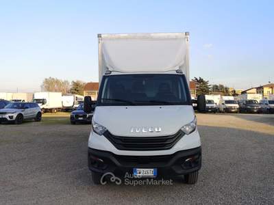 Iveco Daily Daily 35 C14 Furgone in lega con pedana idraulica Bianco usata Reggio nell'Emilia