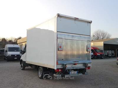 Iveco Daily Daily 35 C14 Furgone in lega con pedana idraulica Bianco usata Reggio nell'Emilia