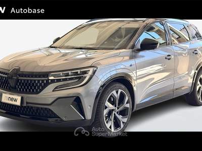 Renault Austral 1.2 E-Tech full hybrid Iconic Esprit Alpine 200cv auto Grigio usata Albignasego