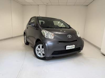 Toyota iQ iQ 1.0 Lounge (high) CVT Nero usata Caravaggio