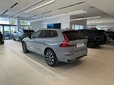 Volvo XC60 B4 D automatico Plus Dark Grigio usata Forlì