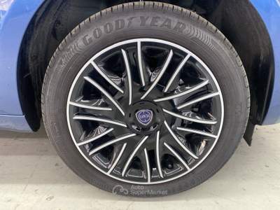 Lancia Ypsilon III 2011 1.0 firefly hybrid Gold s&s 70cv Blu/Azzurro usata Roma