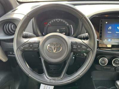 Toyota Aygo 1.0 Active 72cv s-cvt Bianco usata Roma