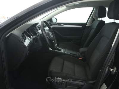 Volkswagen Passat 2.0TDI 150CV Business BMT DSG Winter pack/Park Pilot Blu/Azzurro usata Feltre