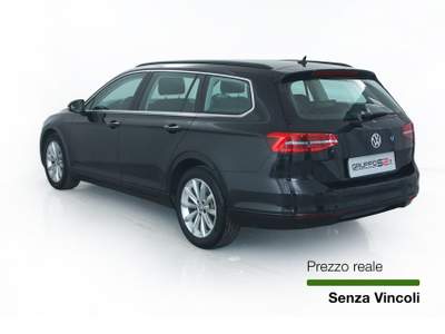 Volkswagen Passat 2.0TDI 150CV Business BMT DSG Winter pack/Park Pilot Blu/Azzurro usata Feltre