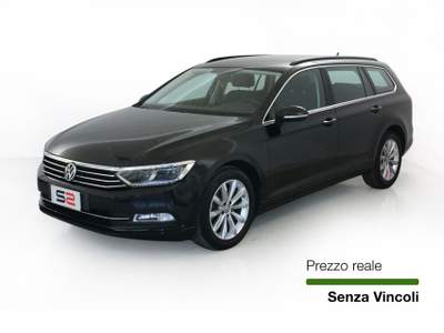 Volkswagen Passat 2.0TDI 150CV Business BMT DSG Winter pack/Park Pilot Blu/Azzurro usata Feltre