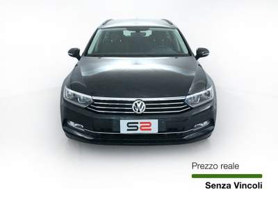 Volkswagen Passat 2.0TDI 150CV Business BMT DSG Winter pack/Park Pilot Blu/Azzurro usata Feltre
