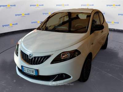Lancia Ypsilon 1.0 FireFly 70cv S&S Hybrid GOLD Bianco usata Roma