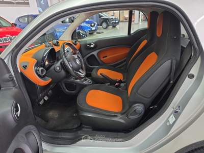 Smart ForTwo III 2015 0.9 t Passion 90cv twinamic usata Roma