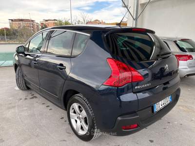 Peugeot 3008 cambio robotizzato Outdoor Blu/Azzurro usata ALTAMURA