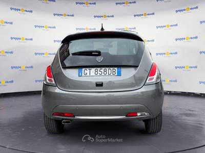 Lancia Ypsilon New 5 porte My24 1.0 Firefly 70 CvStart&Stop Hybrid Oro Grigio usata Roma