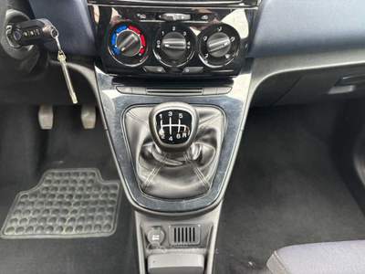 Lancia Ypsilon New 5 porte My24 1.0 Firefly 70 CvStart&Stop Hybrid Oro Grigio usata Roma